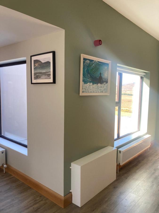 Achill Surf Centre Vandrarhem Bellanasally Exteriör bild