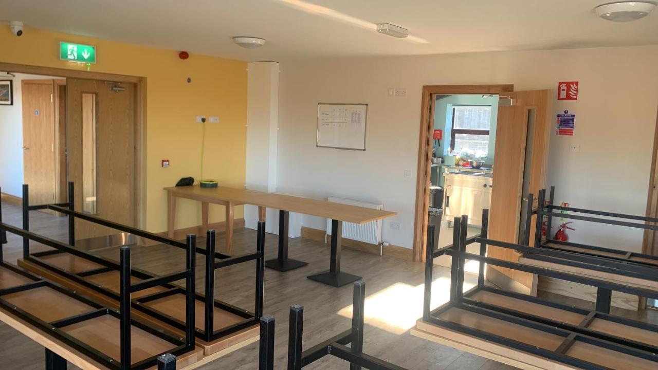 Achill Surf Centre Vandrarhem Bellanasally Exteriör bild