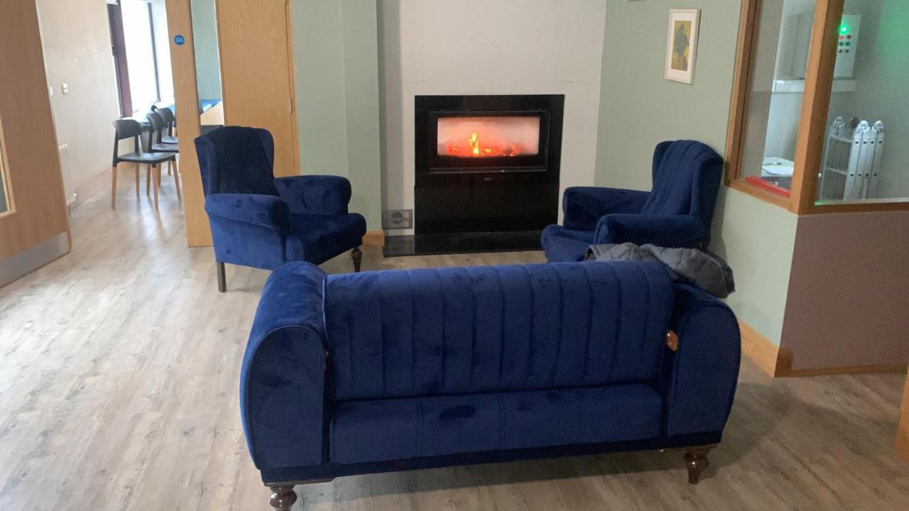 Achill Surf Centre Vandrarhem Bellanasally Exteriör bild