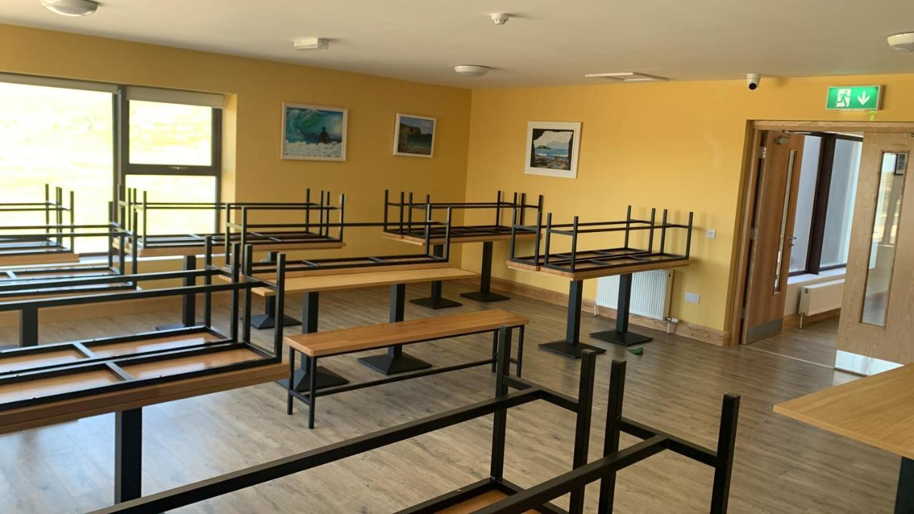 Achill Surf Centre Vandrarhem Bellanasally Exteriör bild