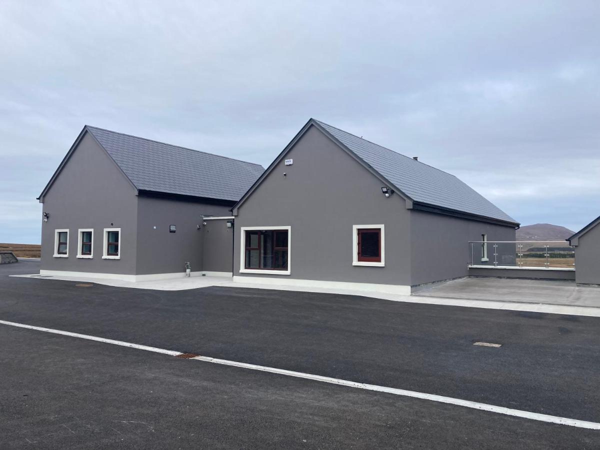Achill Surf Centre Vandrarhem Bellanasally Exteriör bild