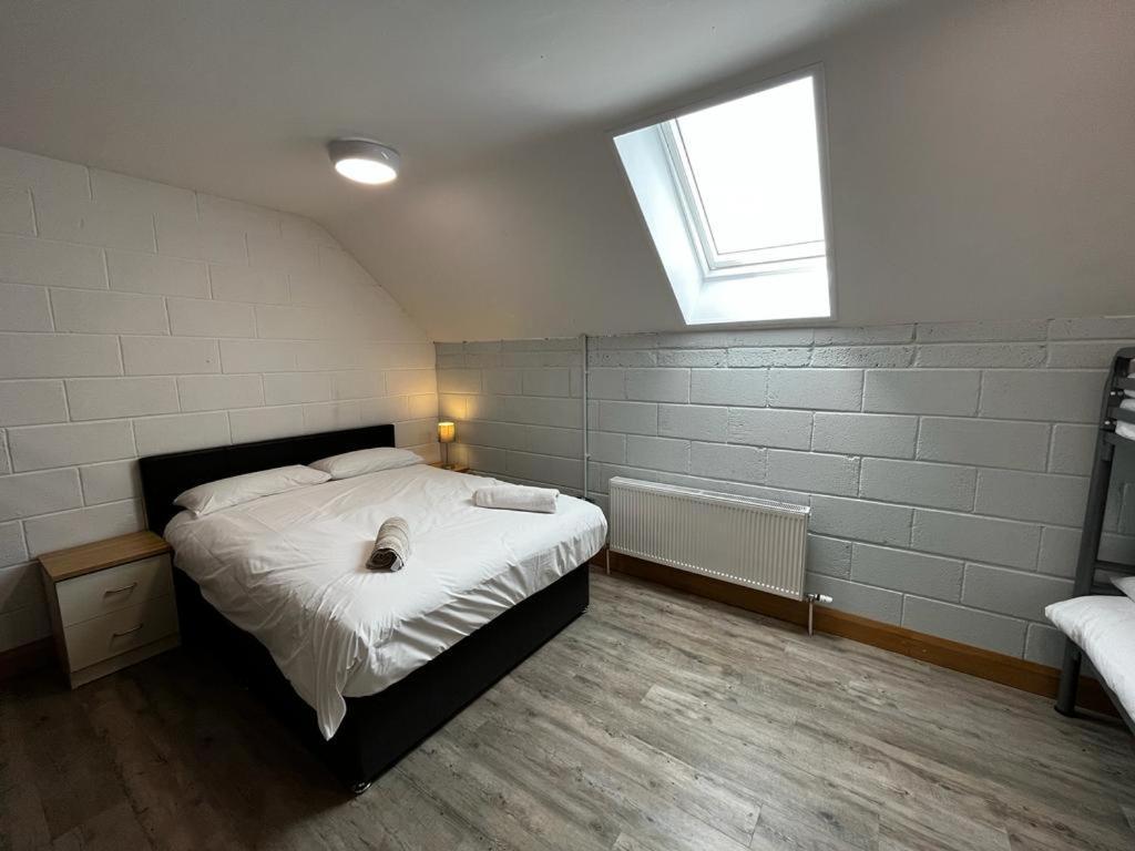 Achill Surf Centre Vandrarhem Bellanasally Exteriör bild